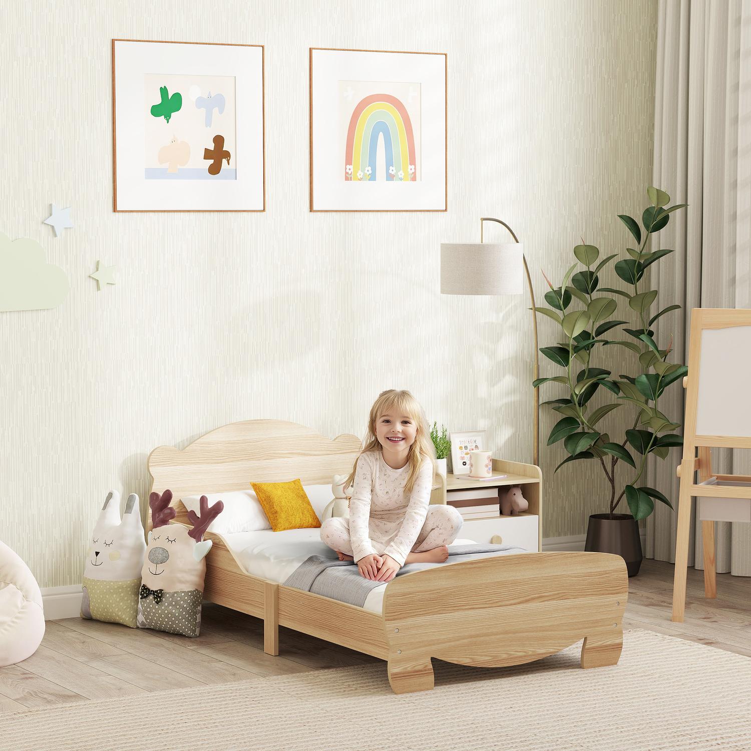 Solid Wood House Bed – Barnsäng med skyddsräcke, Bear Design