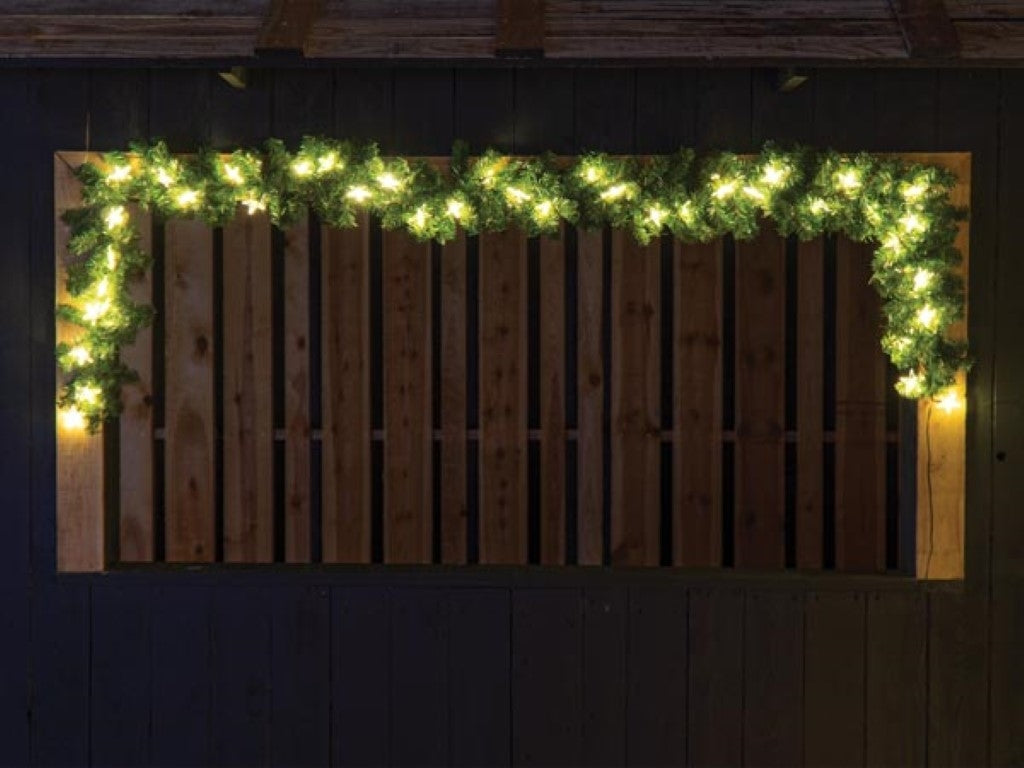 Spike Light Led - 250 Cm - 40 Varmvita LED-lampor - Grön tråd - 31V