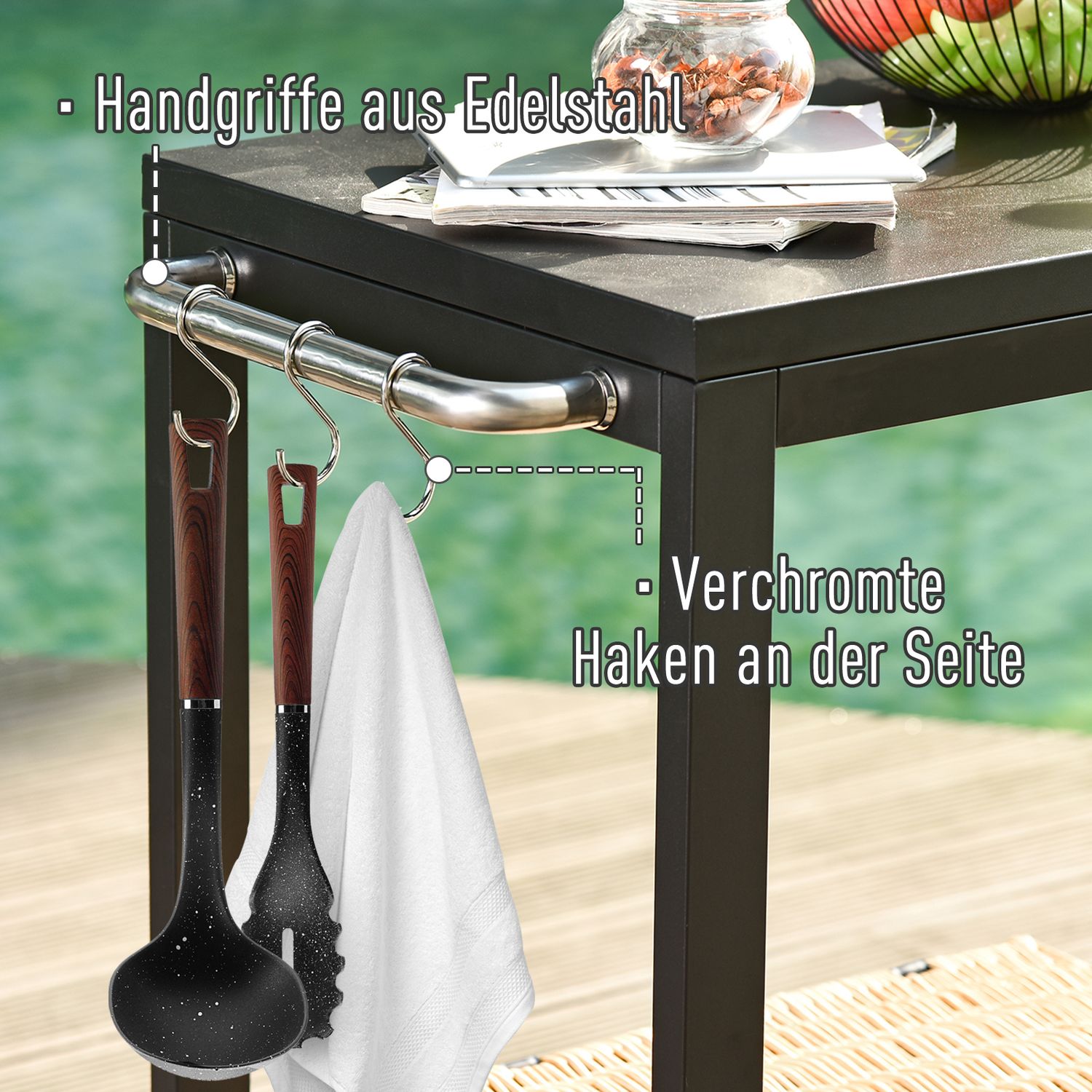 Svart köksvagn med hjul och krokar, rostfritt stål