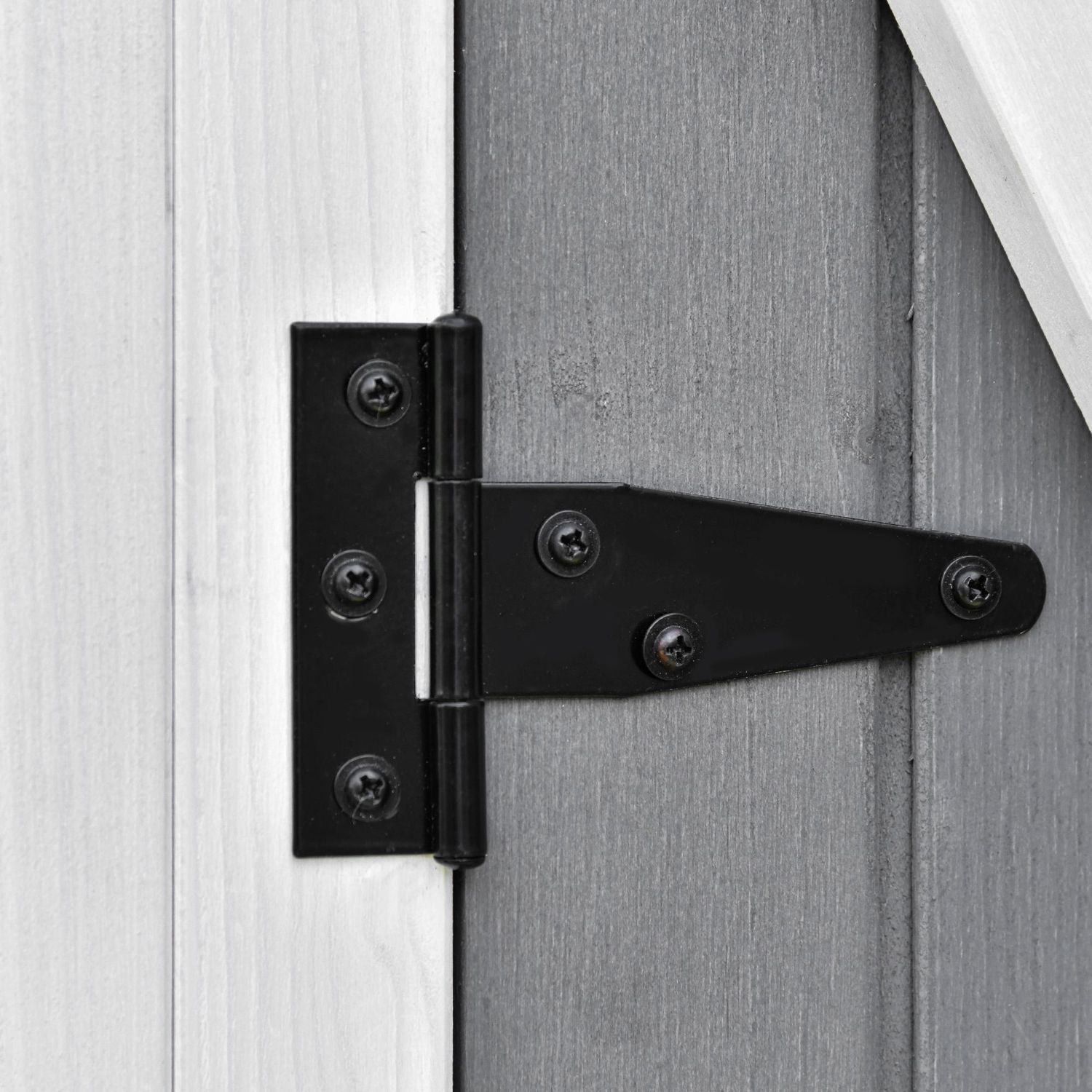 Trädgårdsredskapsbod, gran, asfalttak, 2 dörrar, grått och vitt