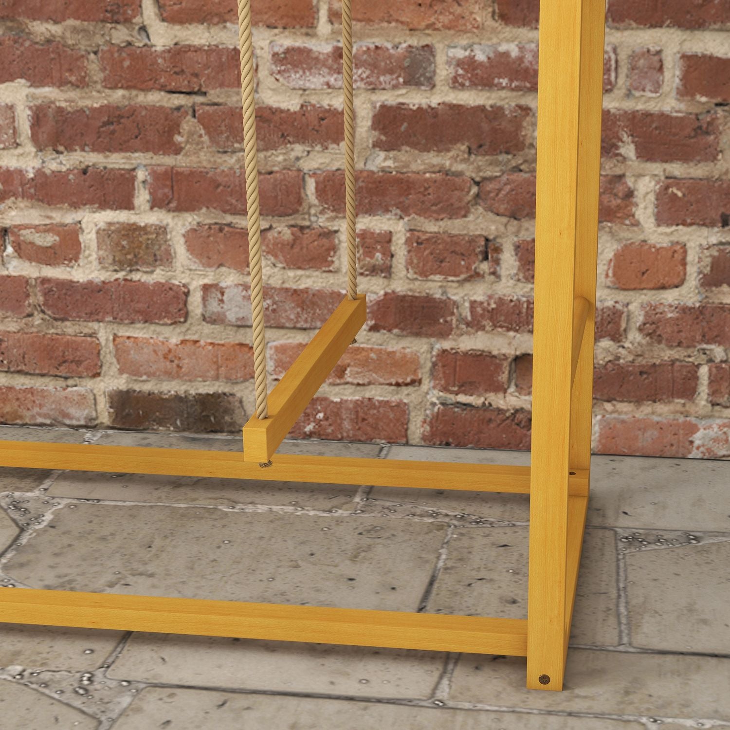 Träkycklinglekplats med gungor och stege för 3-4 kycklingar