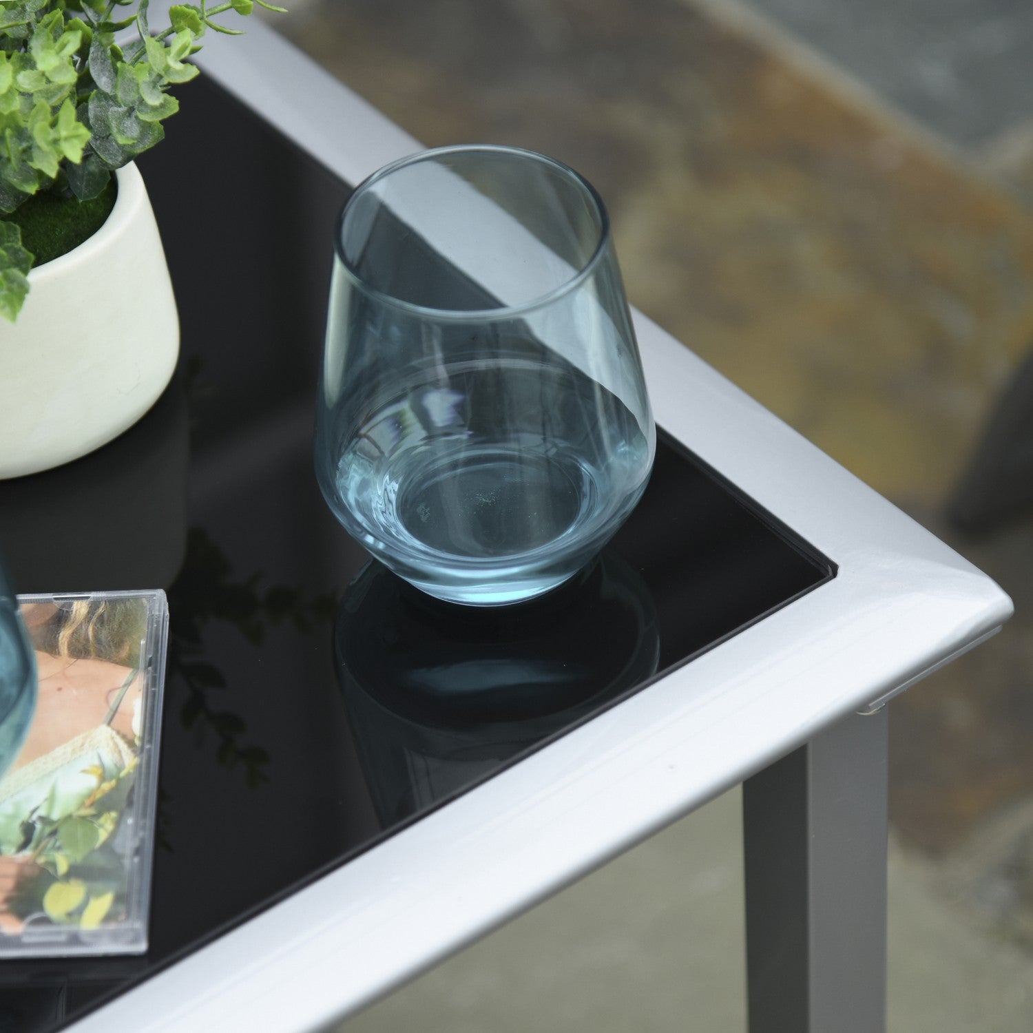 Utomhus metallnät svart trädgårdsmöbler set – 2 fåtöljer, bord