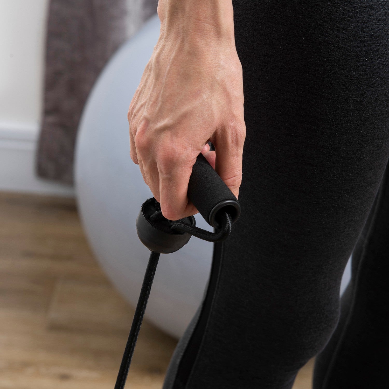 Vibrationsplatta med band – 200W, 99 nivåer, upp till 120 kg